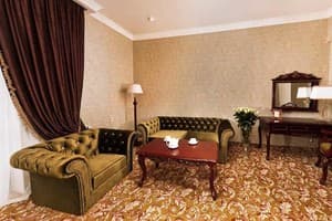 Спа-отель Royal Hotels and Spa Resorts(Женева). Делюкс трехместный De Luxe Suite/De Luxe Theme корпус Royal Grand 3